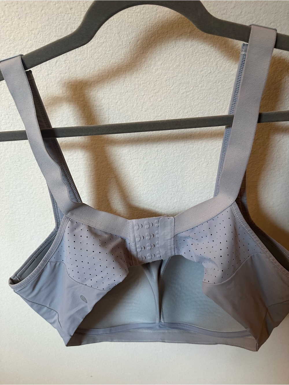 Used Lululemon Run Times Sports Bra - Picture 2 of 3